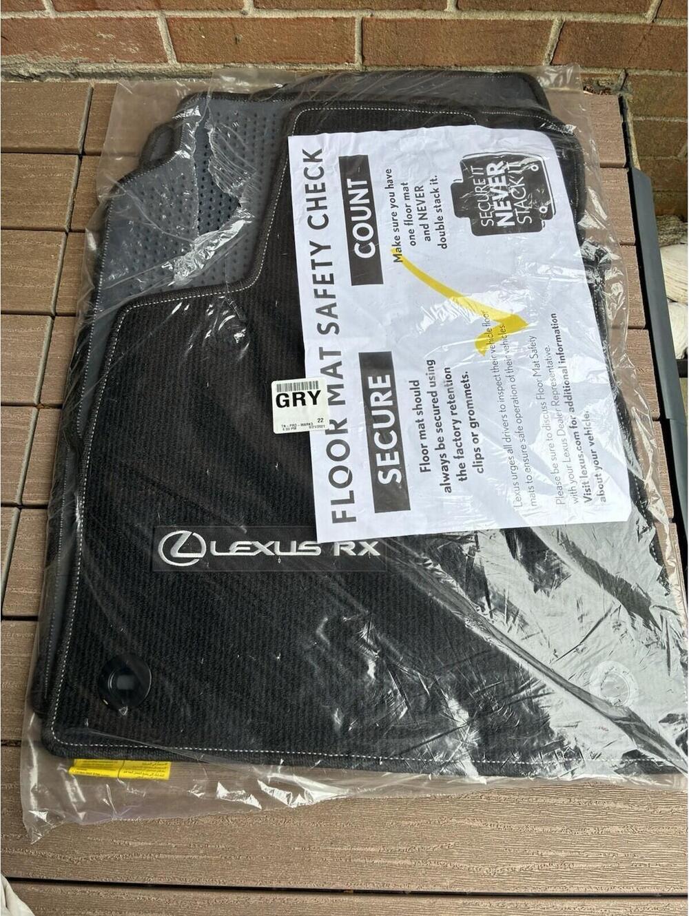 Lexus RX350/450h 2016-2022 Black Carpet Floor Mats Genuine, New!